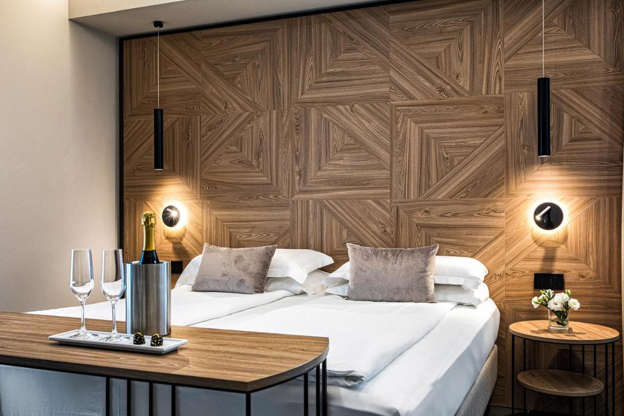 Reflection Boutique Hotels Тосколано-Мадерно Экстерьер фото