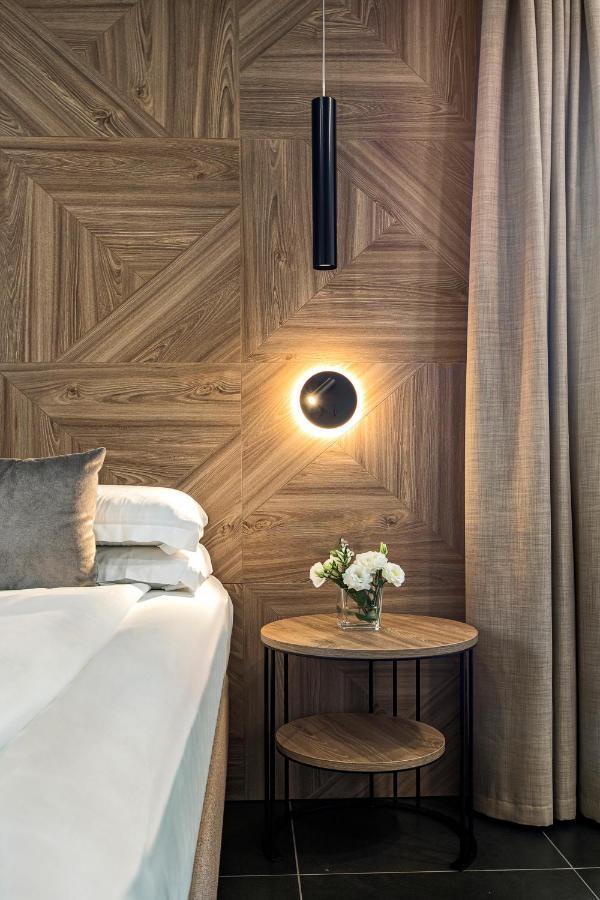 Reflection Boutique Hotels Тосколано-Мадерно Экстерьер фото